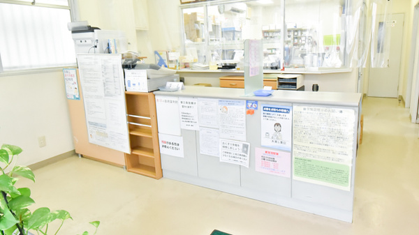 東光第一薬局 八尾東店の受付/カウンター
