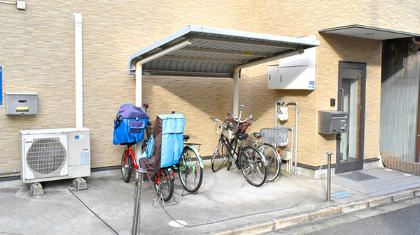 アップルプラス薬局　八尾北本町店の駐輪場