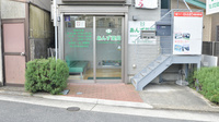あんず薬局の入口