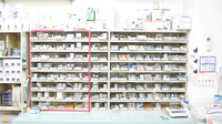 瓜破あさひ薬局の薬棚