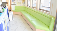 クリーム薬局（新金岡駅）の待合スペース