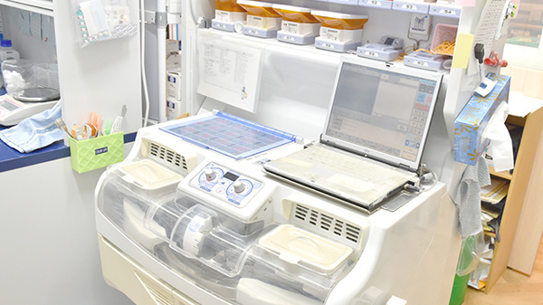 サンプラザ薬局　新大阪局の調剤器具