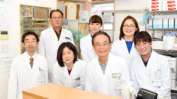 ツバサ薬局　十三店の薬剤師/スタッフ