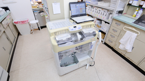 ヒエダ薬局の調剤器具