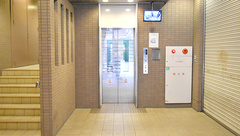 ロボット薬局のエレベーター