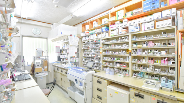 丸山調剤薬局の調剤室