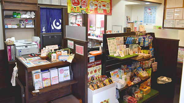 ポニー薬局長田店の受付/カウンター