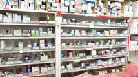 ポニー薬局長田店の薬棚