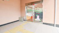 あわじ薬局の入口