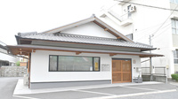 佐保堂薬局神明店の外観