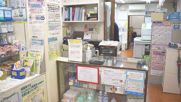 樽屋町すみれ薬局の受付/カウンター