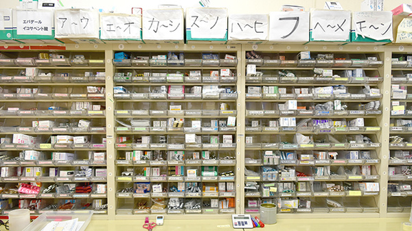 中川調剤薬局加古川尾上店の薬棚