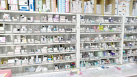ポニー薬局本町店の薬棚
