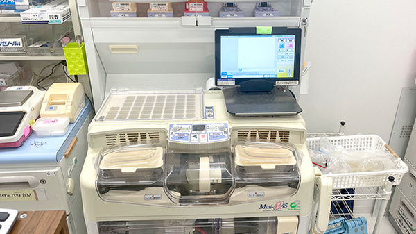 そよかぜ薬局　三木緑が丘店の調剤器具