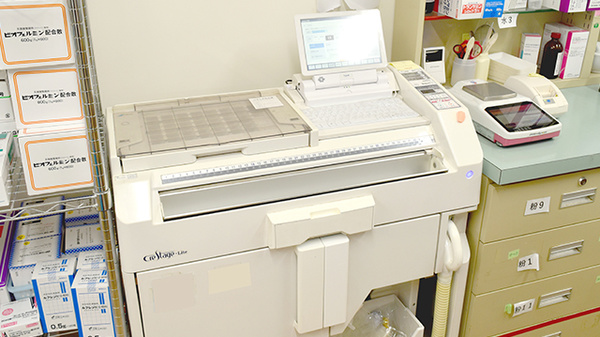 らら薬局稲美中一色店の調剤器具