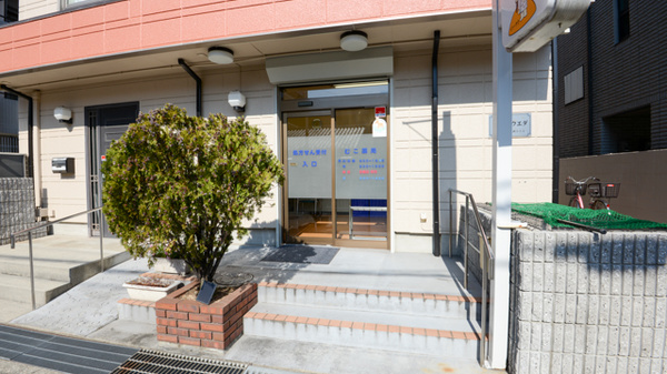 むこ薬局の入口