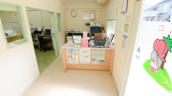 ｅ薬局川西の受付/カウンター