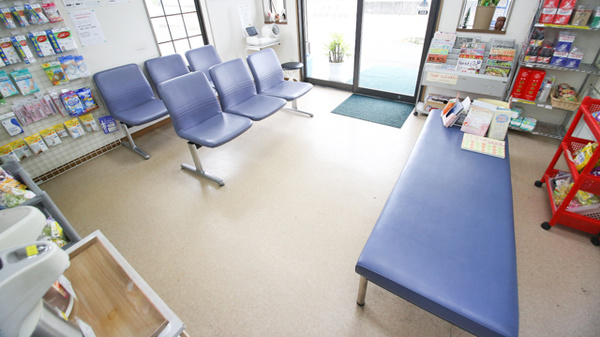 佐用調剤薬局の待合スペース