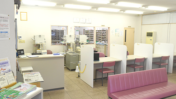 中尾調剤薬局大津店の受付/カウンター