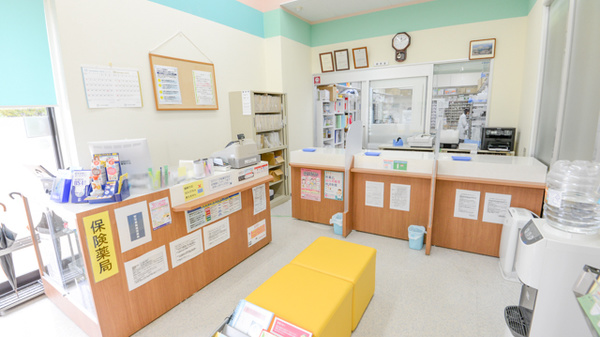キリン堂薬局　藤原台店の受付/カウンター