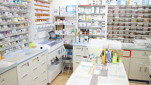 有馬口さくら薬局の調剤室
