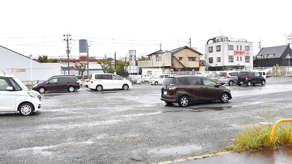 メイプル薬局押熊店の駐車場