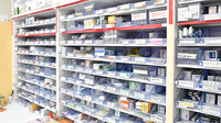 たんぽぽ薬局　御所店の薬棚