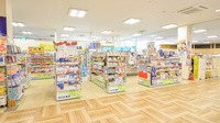 D・C・B薬局ラピタ店の外観