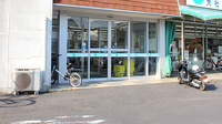 平安堂薬局ラピタ大社店の入口