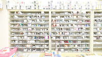 成広薬局金川店の薬棚