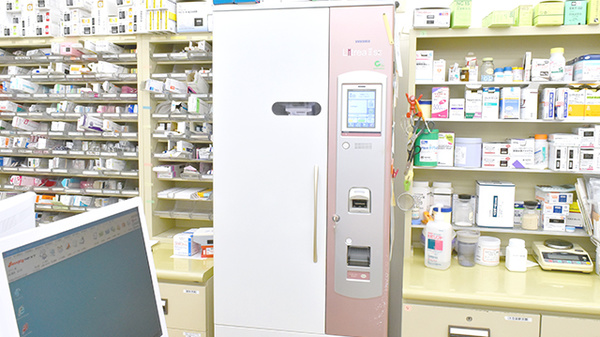 成広薬局金川店の調剤器具