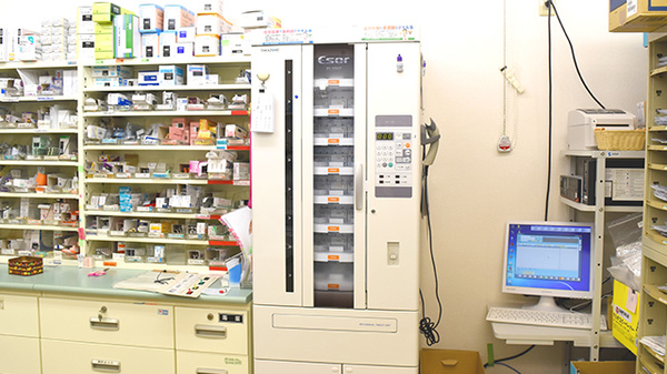 サカエ薬局山陽店の調剤器具