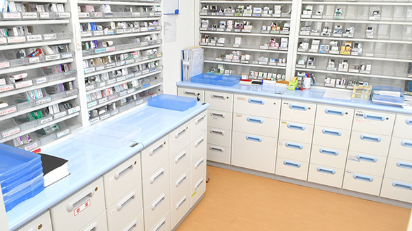 ハロー薬局尾張店の調剤室