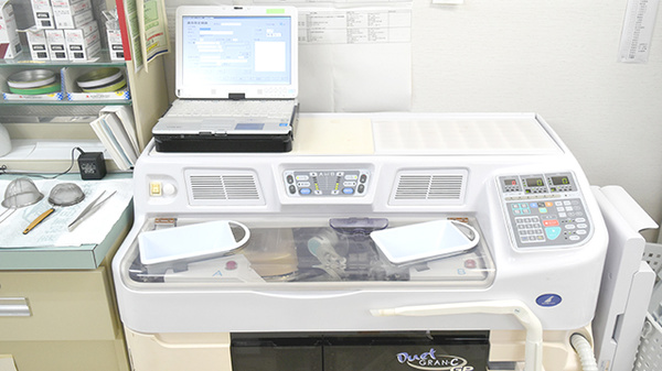 サカエ薬局勝山店の調剤器具