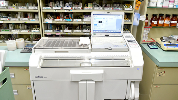 あかね薬局八木店の調剤器具