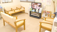 ここから薬局緑井店の待合スペース