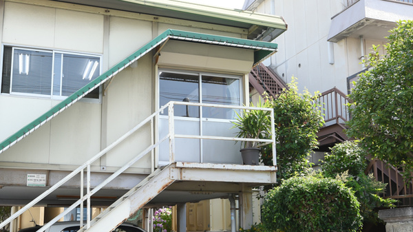 ありす薬局糸崎店の入口