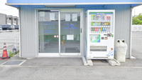 西条タカズミ薬局の入口