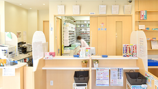 さんくす薬局　田口店の受付/カウンター