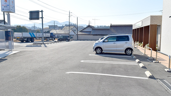 さんくす薬局　田口店の駐車場