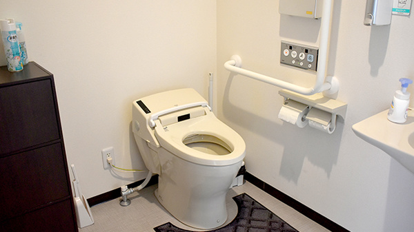 しらゆり薬局のお手洗い