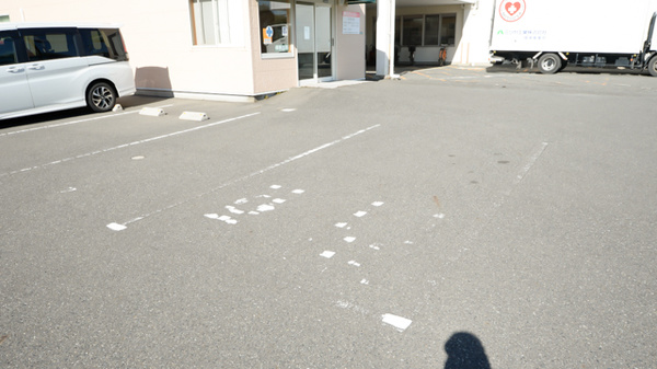西日本ファーマシーの駐車場
