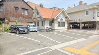 しおさい薬局の駐車場