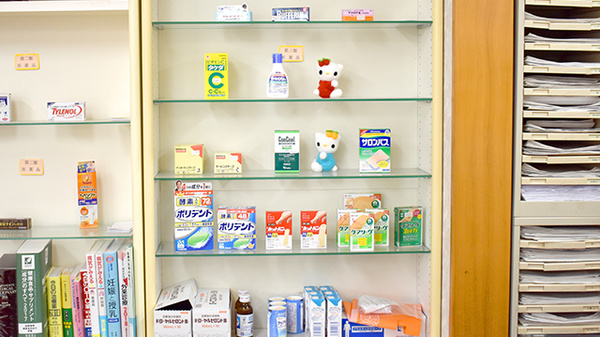 昭和通薬局の雑貨品