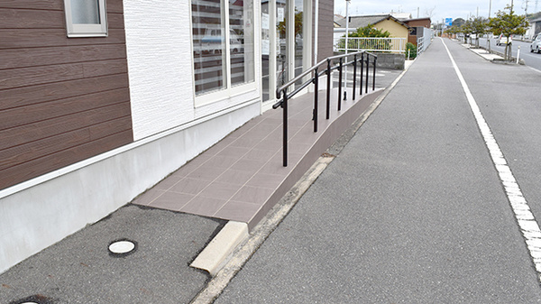 こもれび薬局のバリアフリー設備