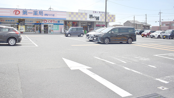 第一薬局小野田バイパス店の駐車場