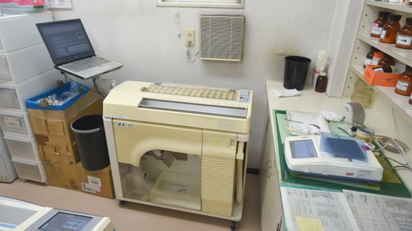 きたに薬局　熊毛店の調剤器具