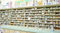 トマト調剤薬局 名東店の薬棚