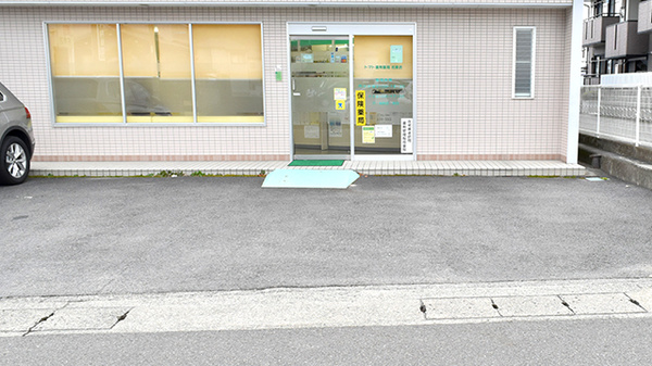 トマト調剤薬局 名東店の駐車場