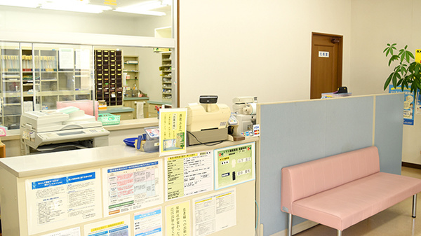 トマト調剤薬局 見能林店の受付/カウンター